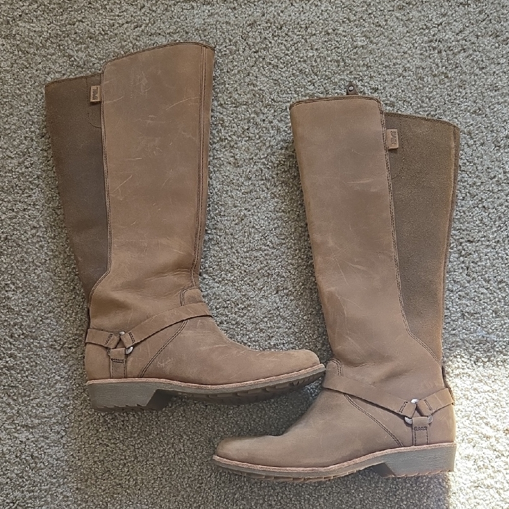 Teva Waterproof Leather Boots